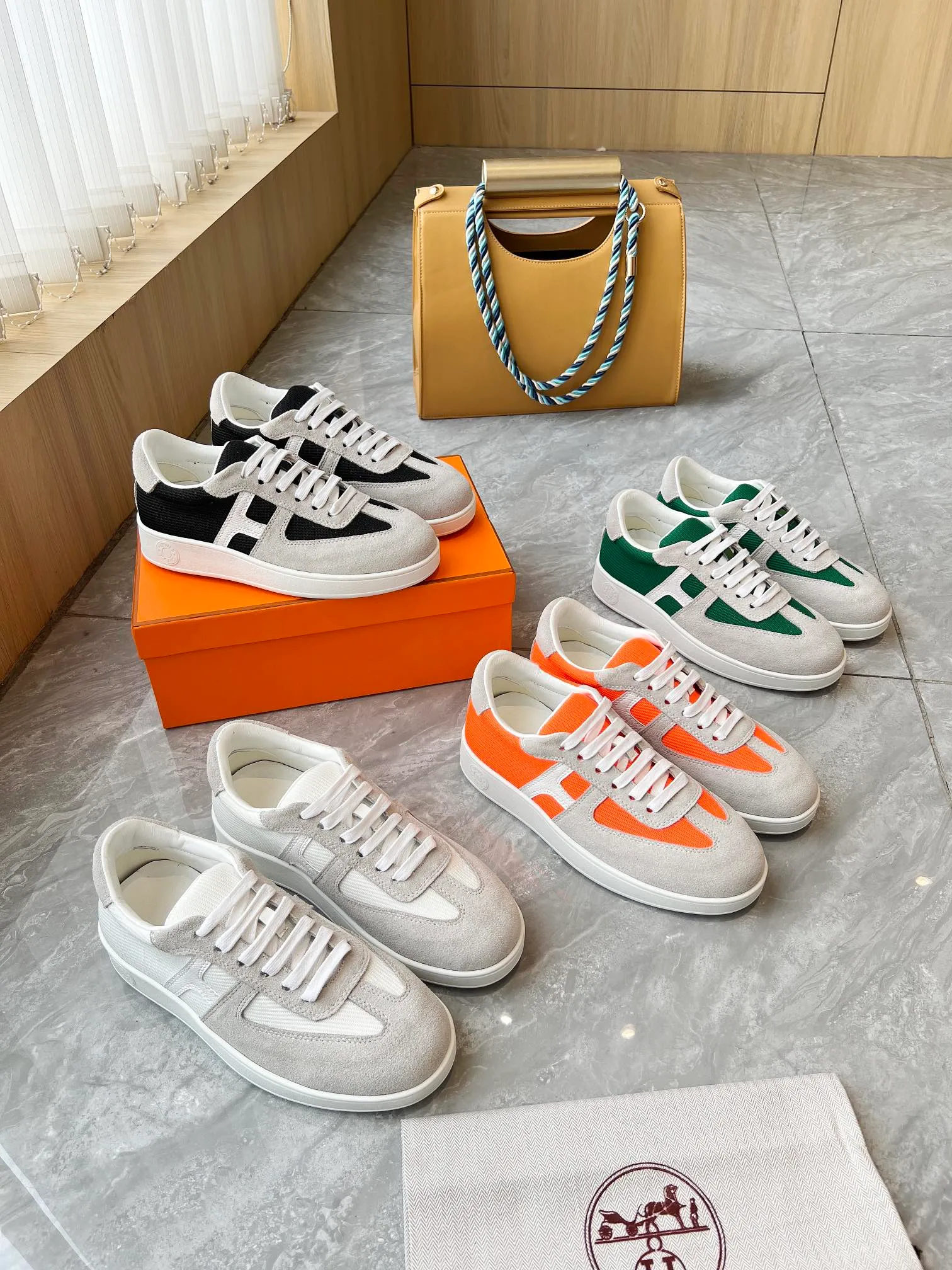 👟👟Ex-factory price 480👟👟 French direct mail HERMES/Hermès flat fashion sports and casual shoes Korean style lace-up mesh lightweight! ! Breathable and comfortable, standard size 35/40 (41 can be customized and will not be returned)